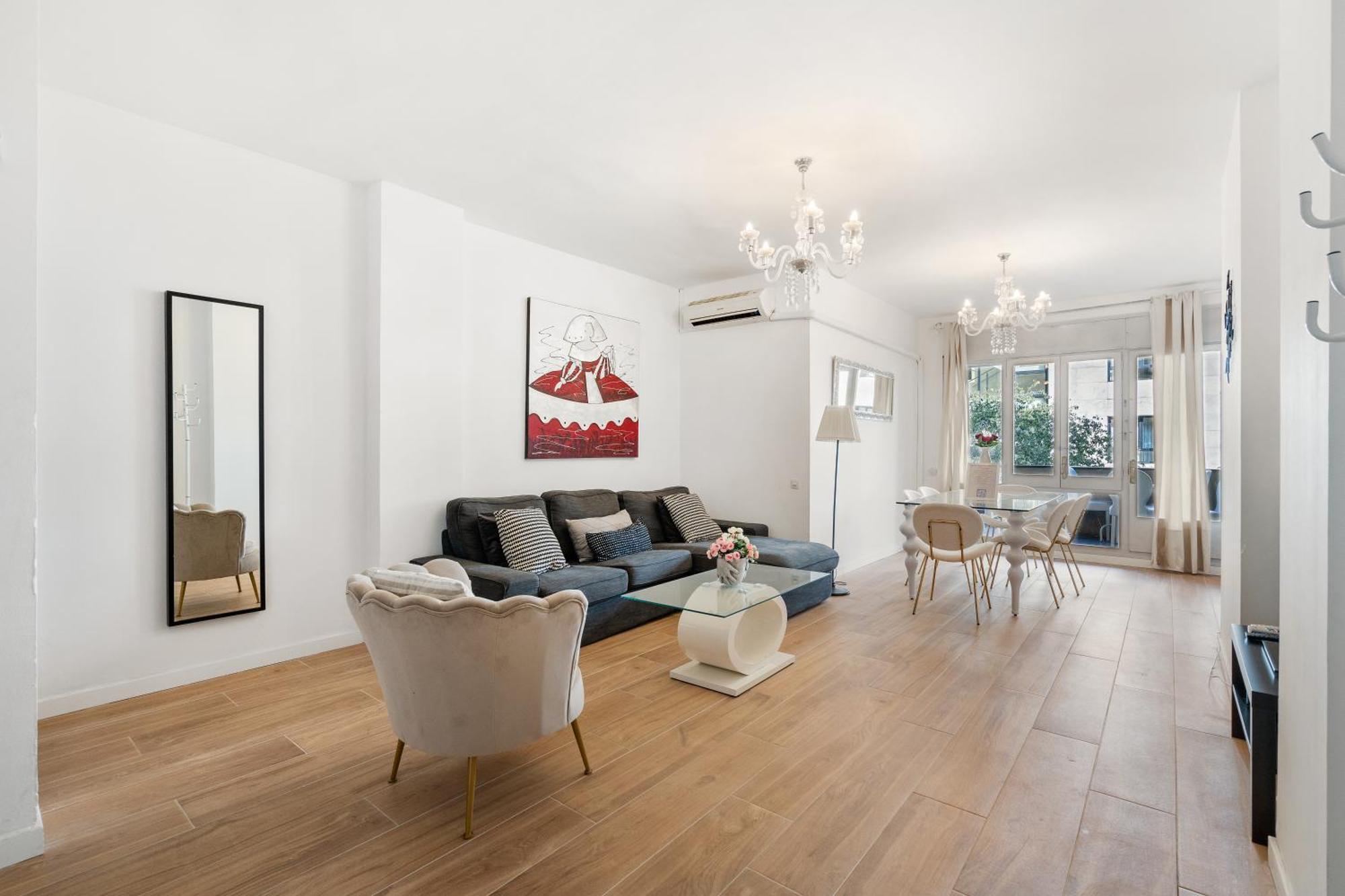Fridays Flats Spacious 4Br Family Retreat Barselona Dış mekan fotoğraf