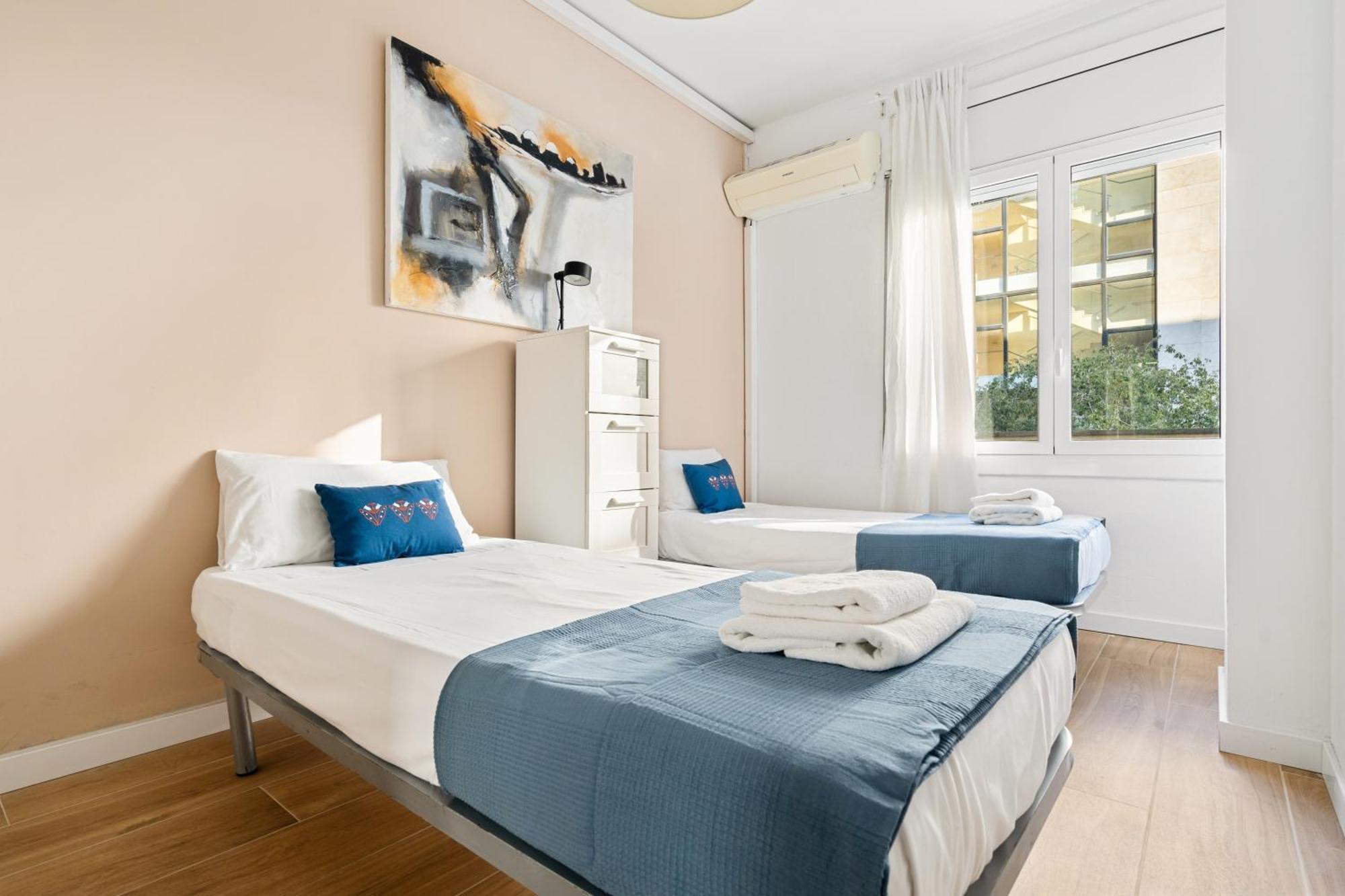 Fridays Flats Spacious 4Br Family Retreat Barselona Dış mekan fotoğraf