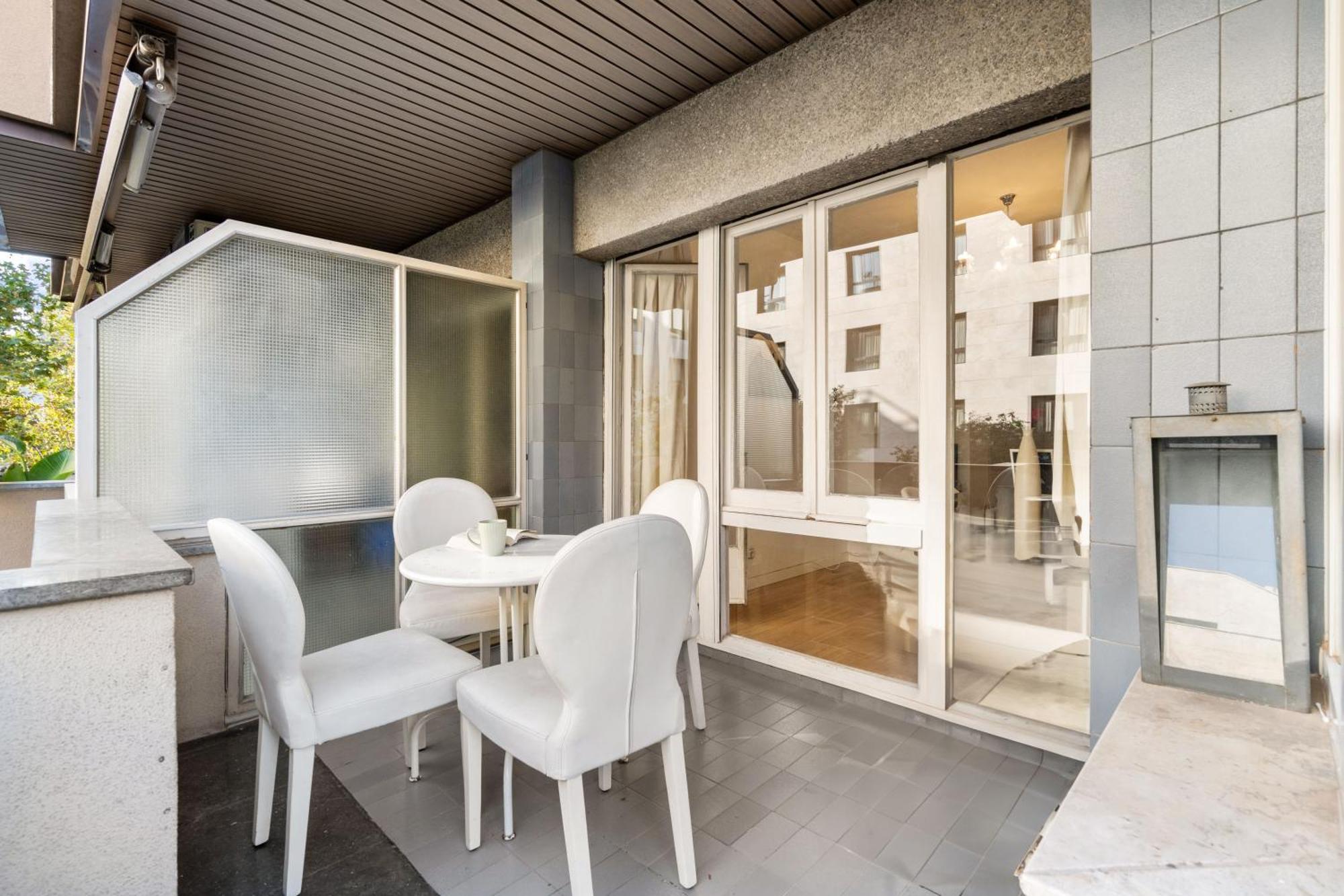 Fridays Flats Spacious 4Br Family Retreat Barselona Dış mekan fotoğraf